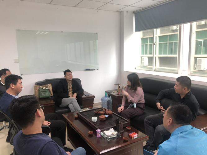 深圳倍易通科技黄浩钦总经理,郭世权副总经理,深圳市恒凯电子